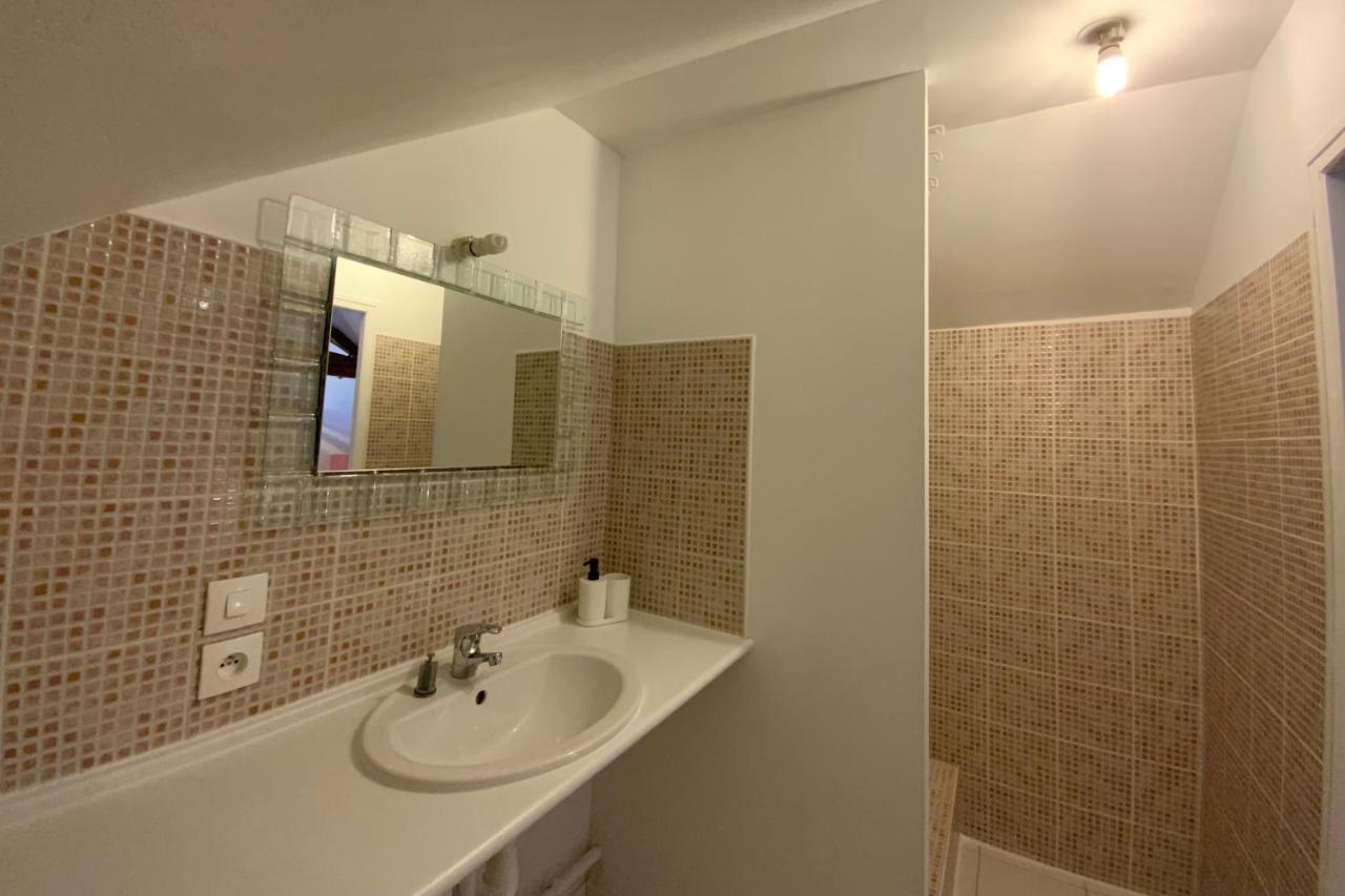 La Vue Loire Appartement Saint-Denis-de l'Hotel Экстерьер фото